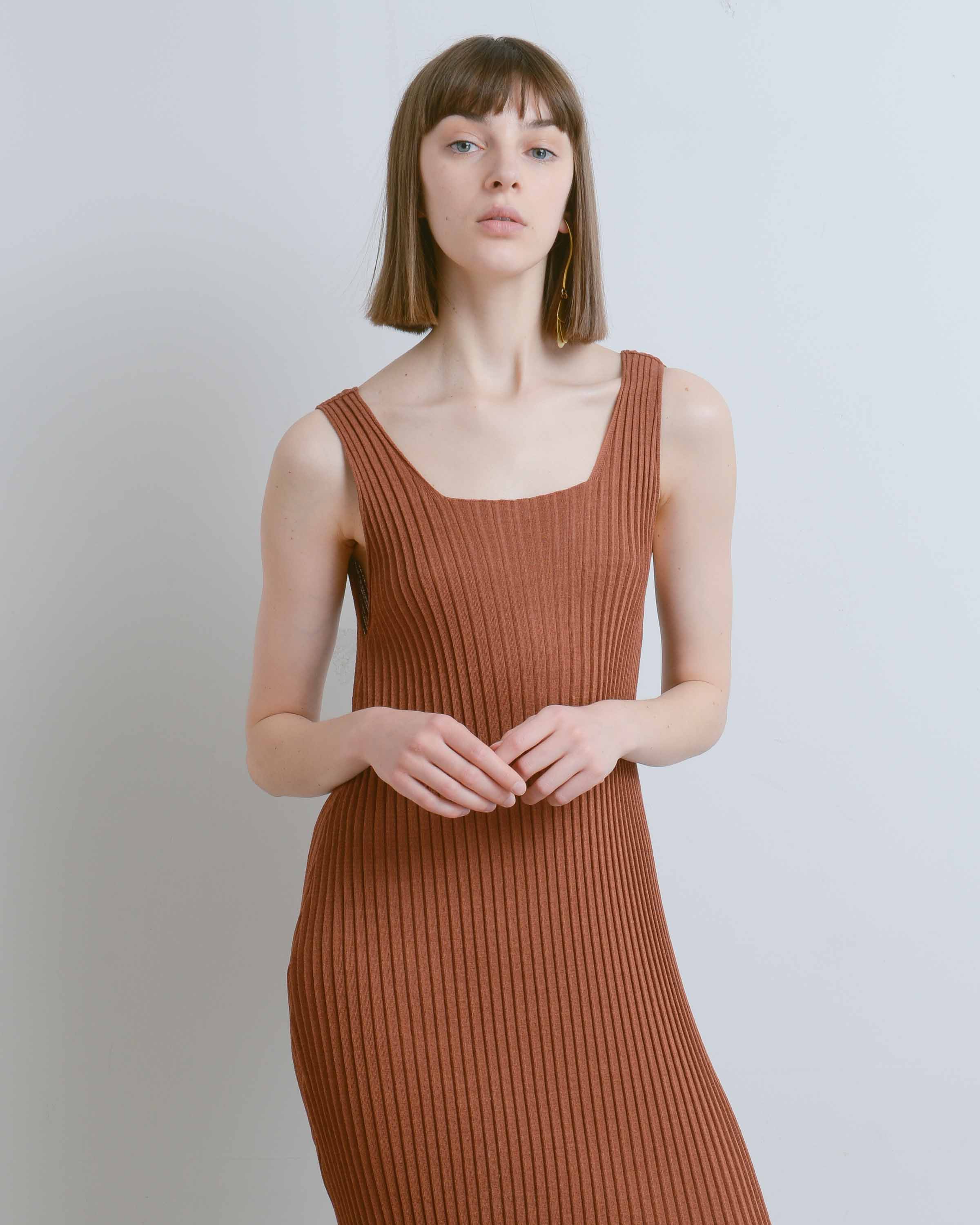 Brown Sleeveless Ribbed Knit Dress