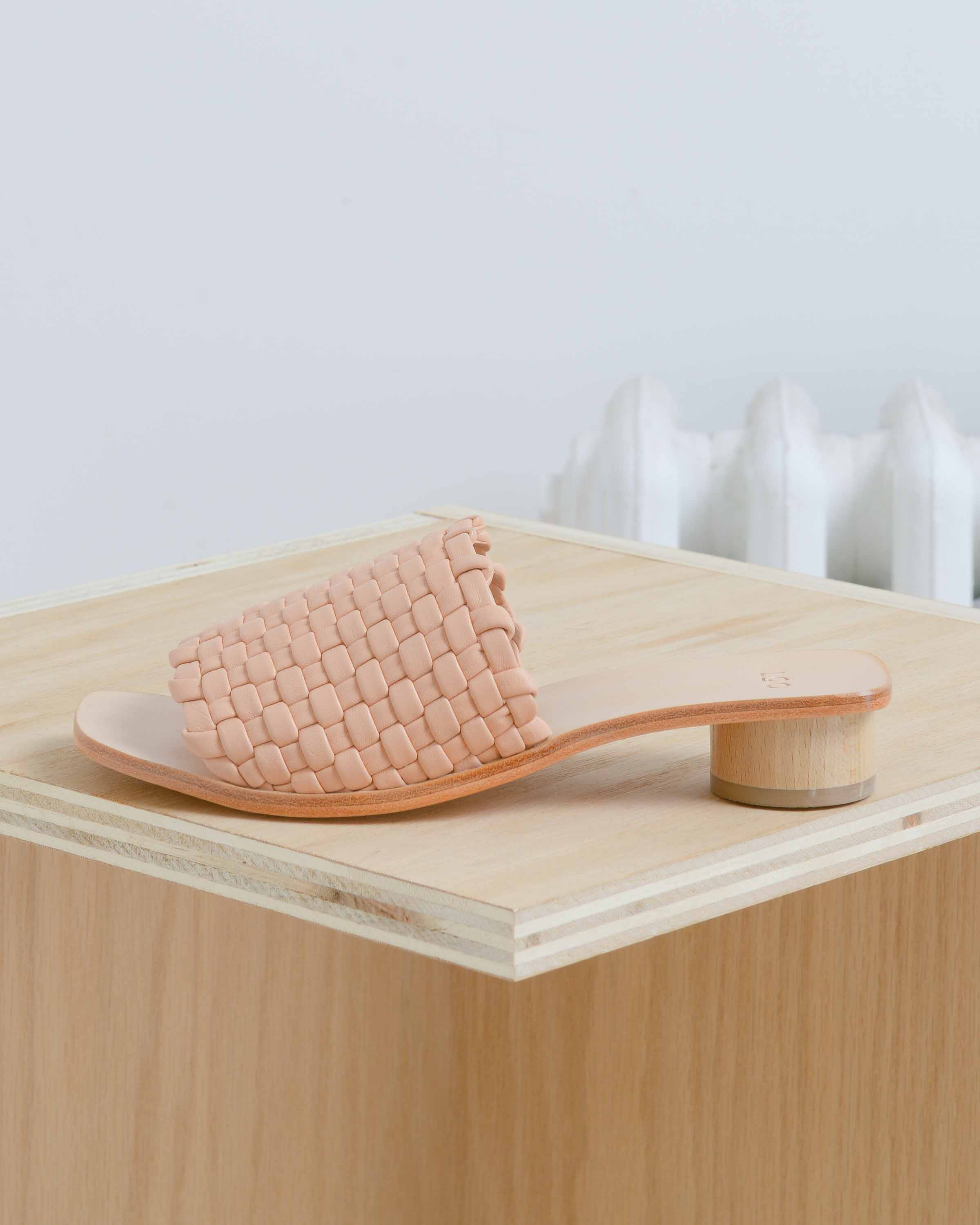 Elora Heeled Weave Slide