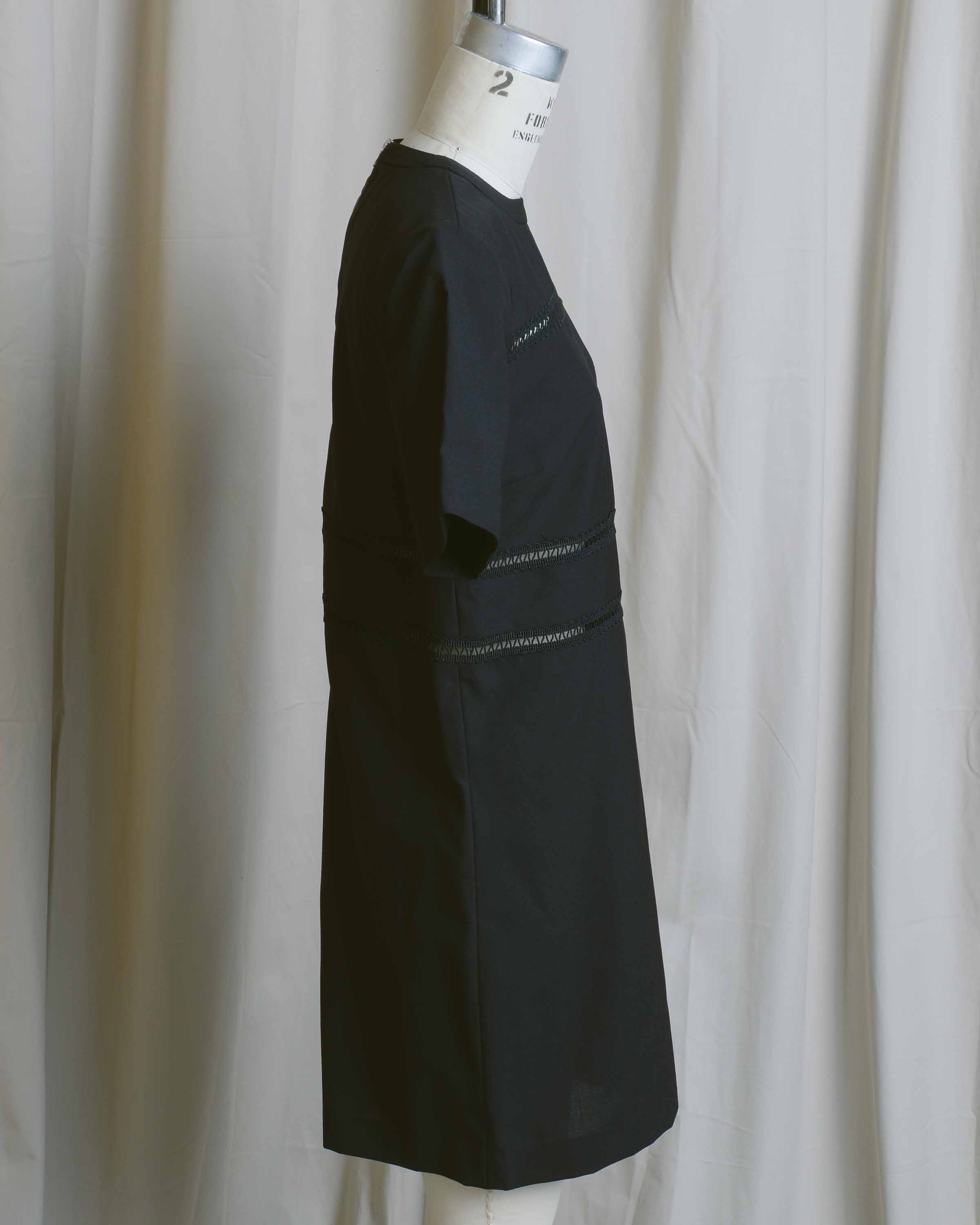 Eyelet Detail Shift Dress