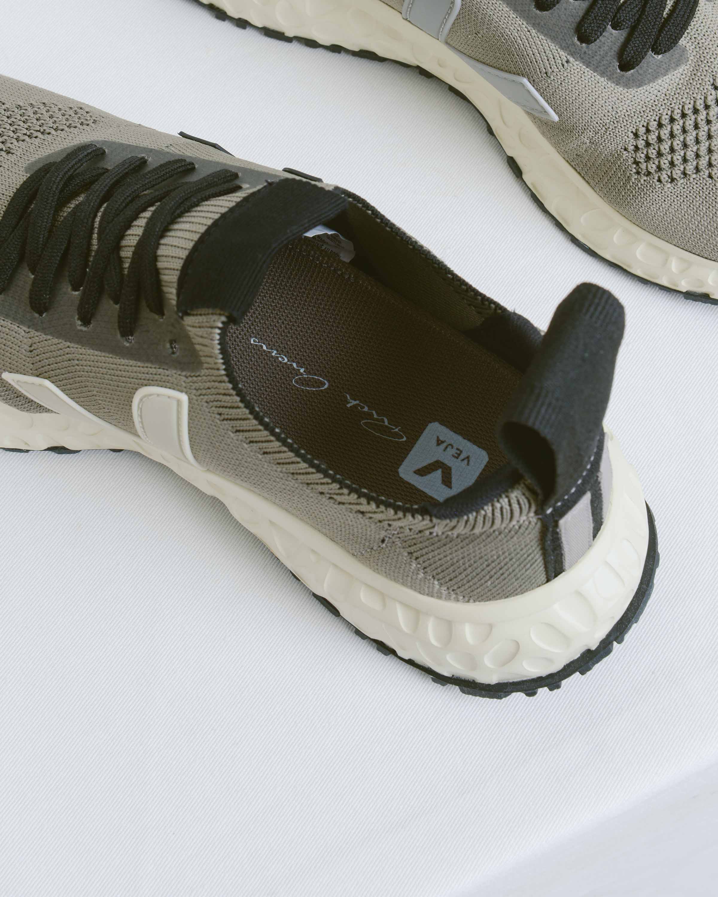 Dust Black Rick Owens x VEJA